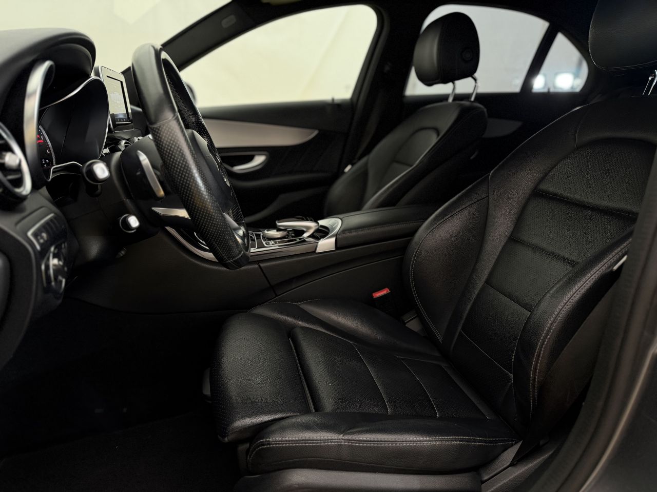 Mercedes-Benz C200 | 9