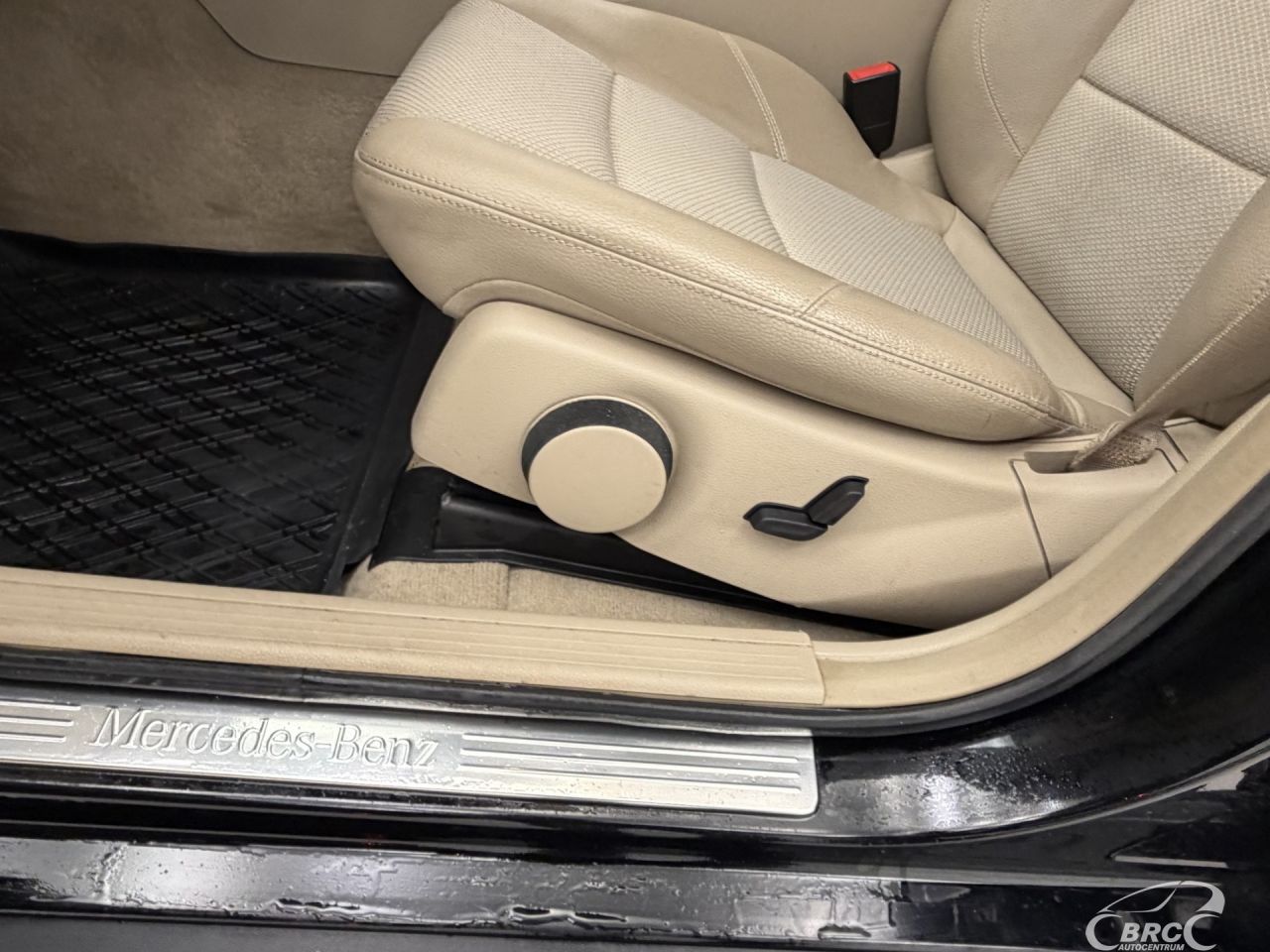 Mercedes-Benz GLK250 | 21