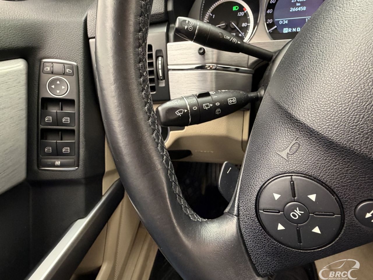 Mercedes-Benz GLK250 | 30