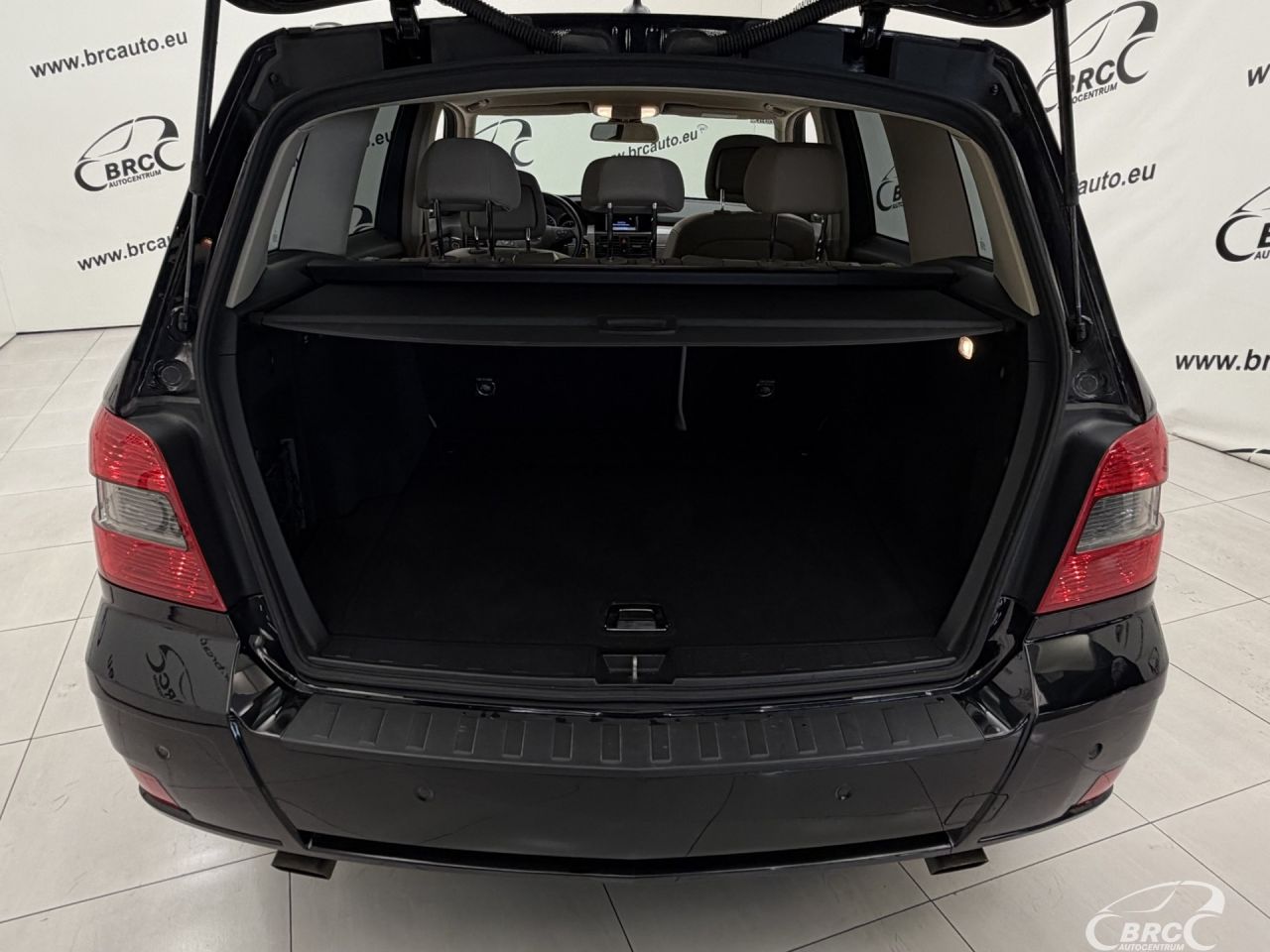 Mercedes-Benz GLK250 | 37