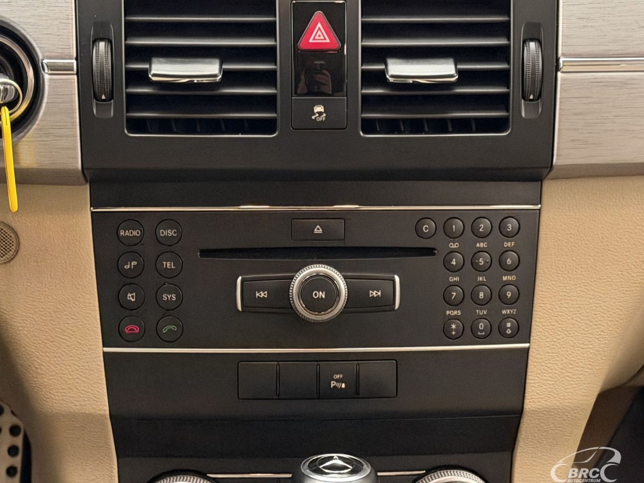 Mercedes-Benz GLK250 | 15