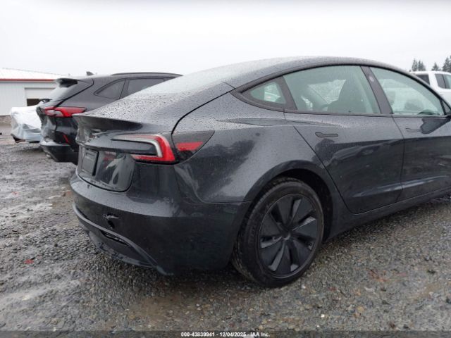 Tesla Model 3 | 5