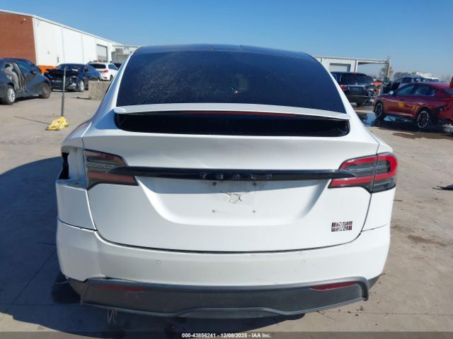 Tesla Model X | 15
