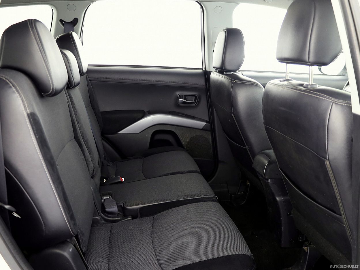 Mitsubishi Outlander | 6