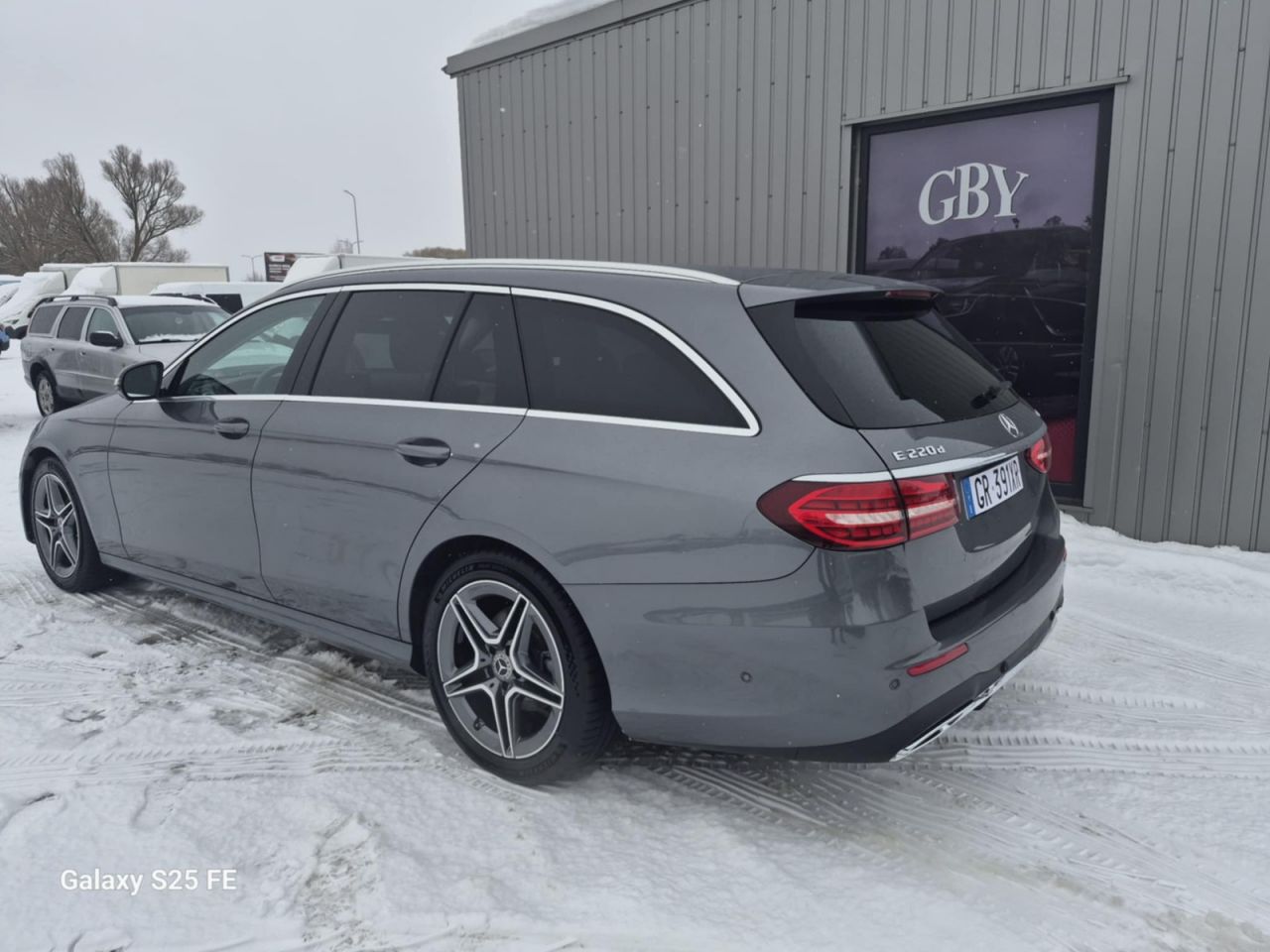 Mercedes-Benz E220 | 5