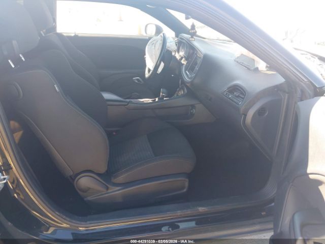 Dodge Challenger | 4