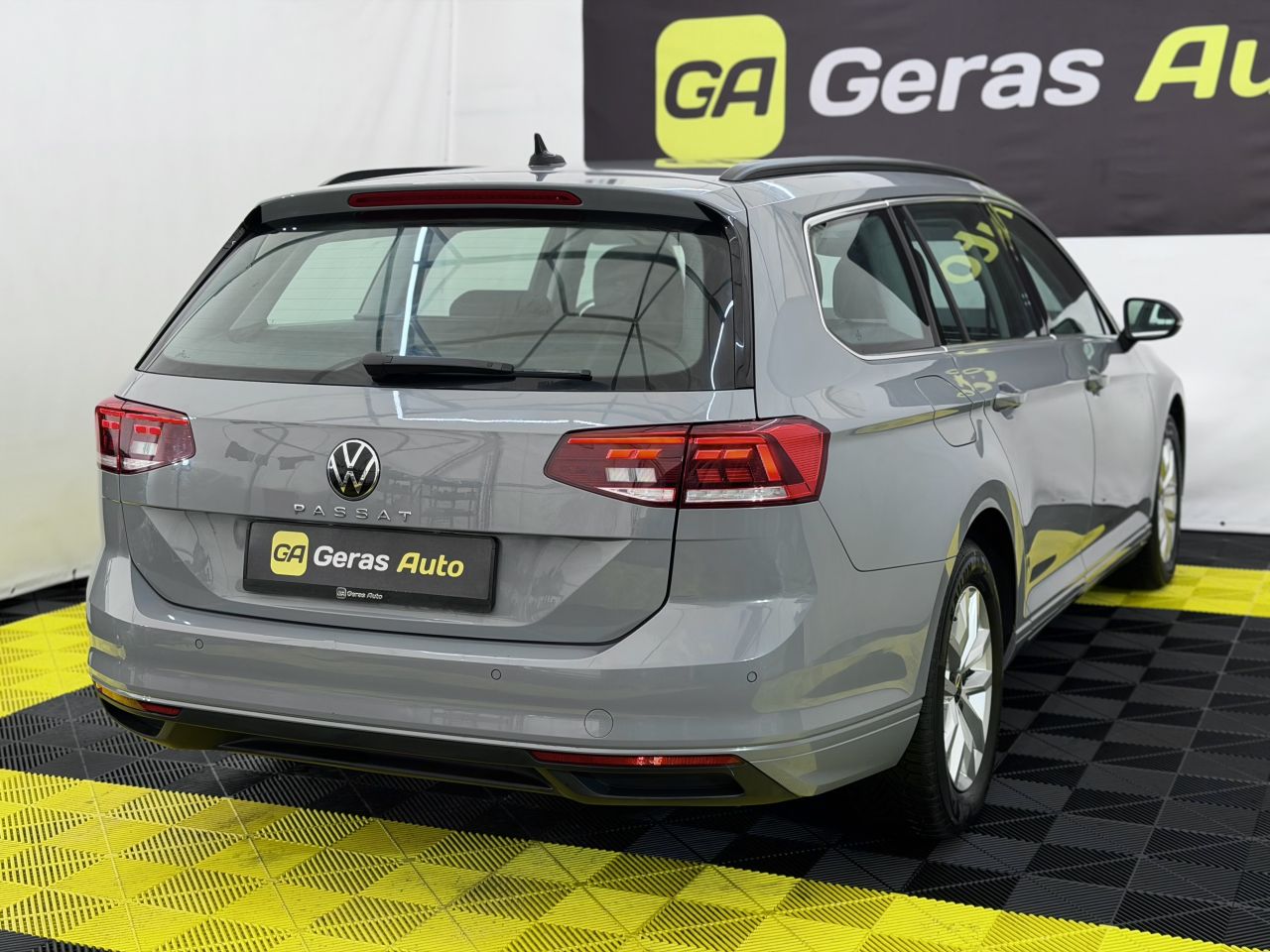 Volkswagen Passat | 3