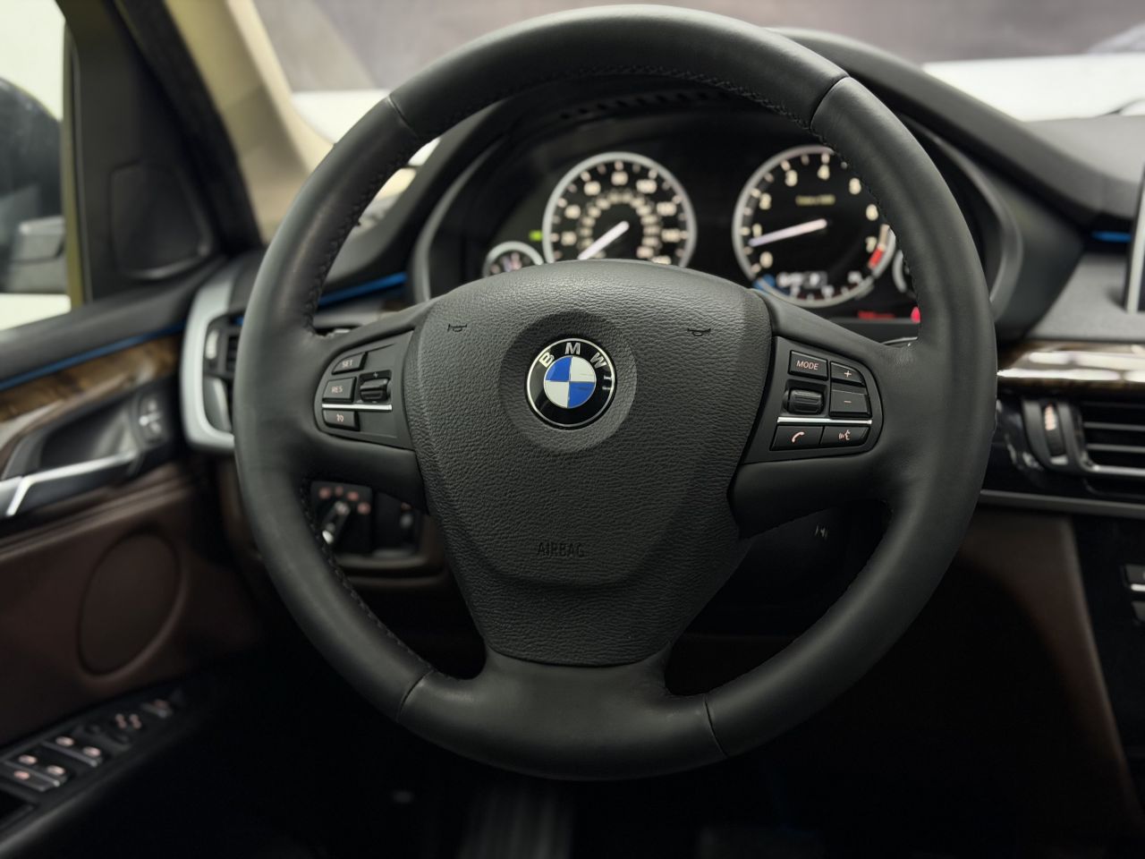 BMW X5 | 16