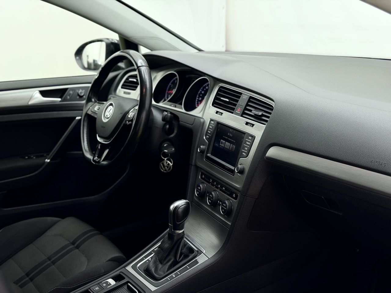 Volkswagen Golf | 14