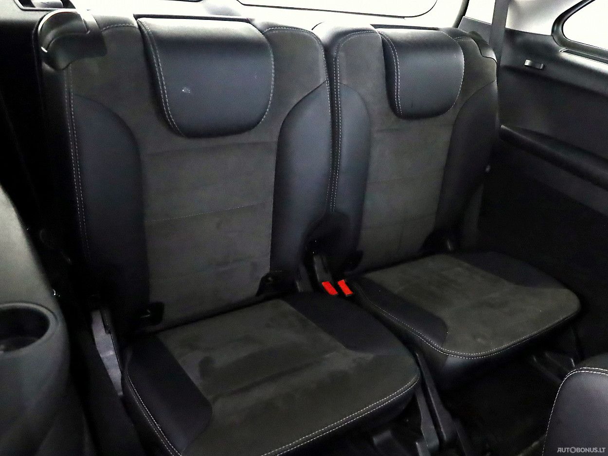 Mercedes-Benz R350 | 7