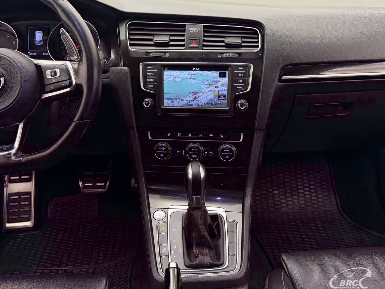 Volkswagen Golf | 10