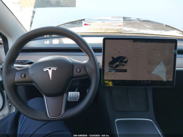 Tesla Model 3 | 17