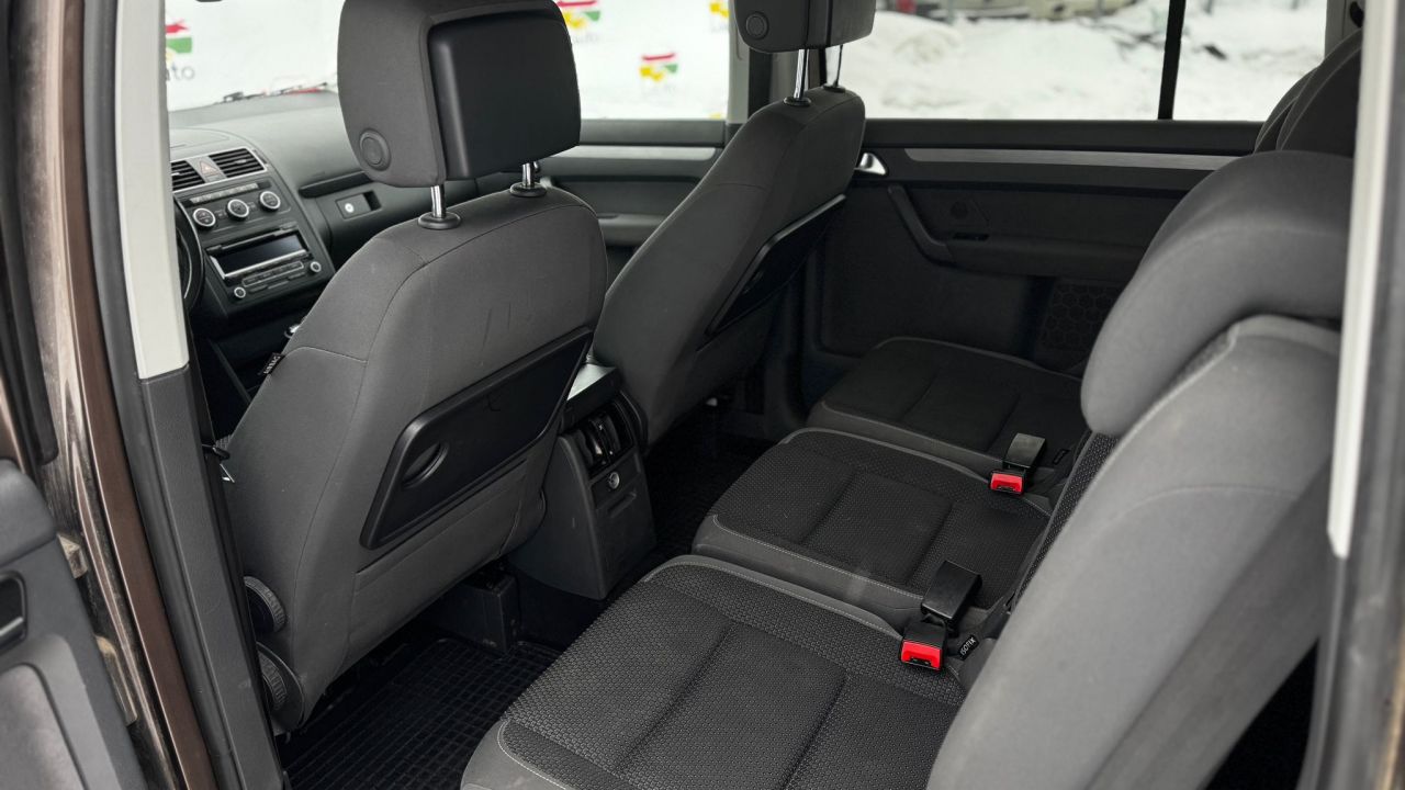 Volkswagen Touran | 6