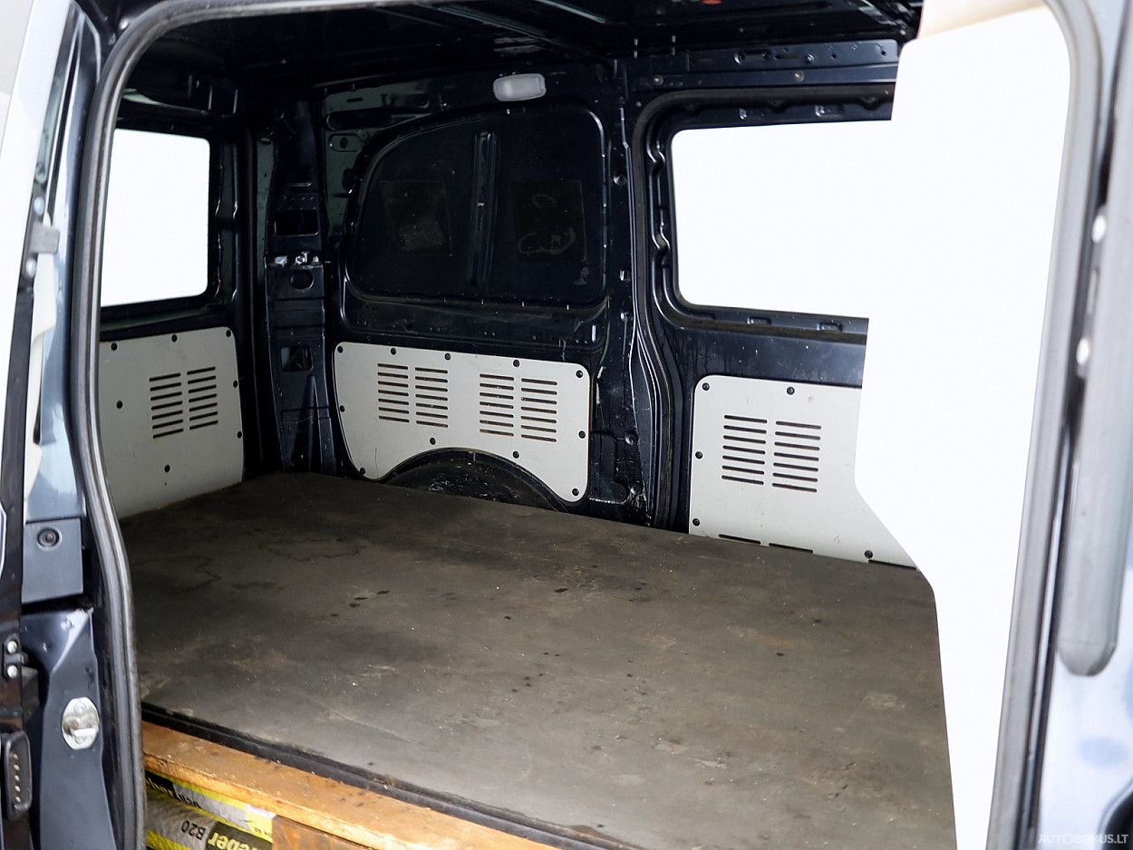 Mercedes-Benz Vito | 6