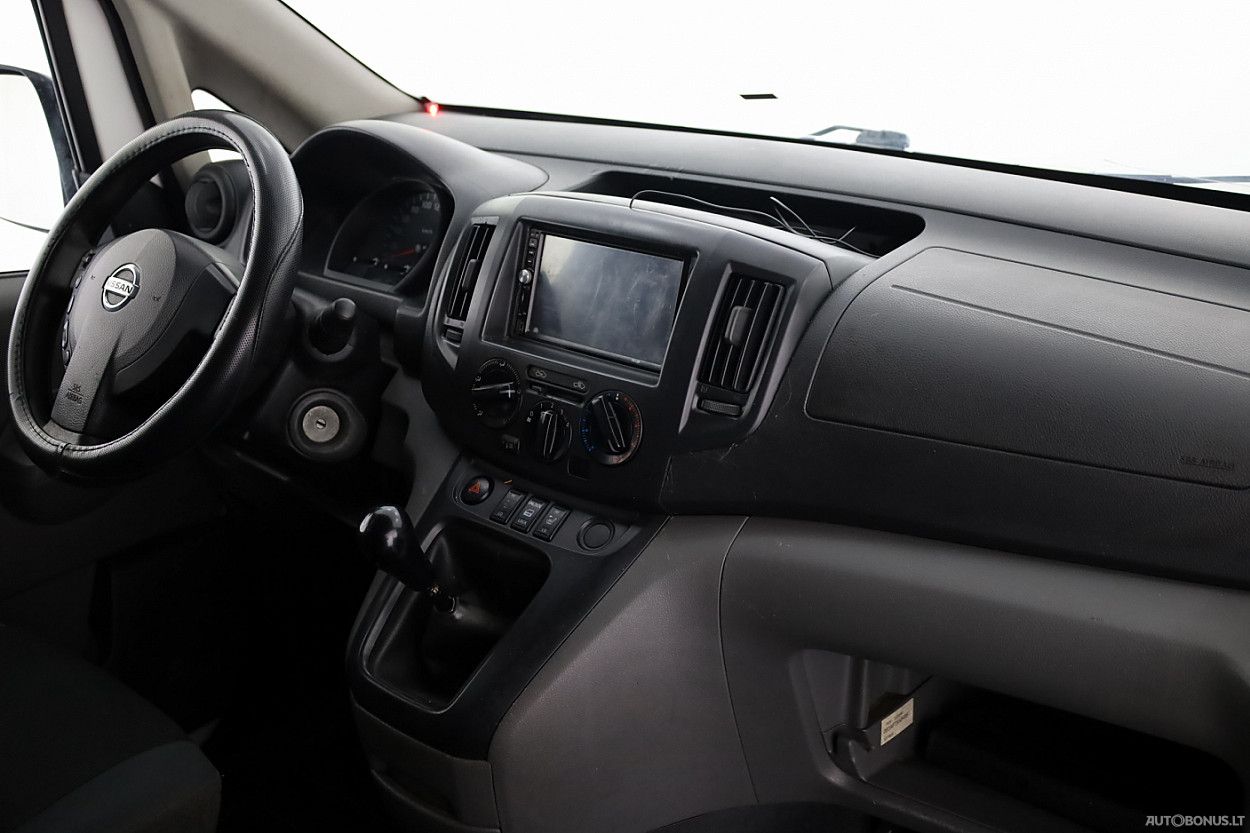 Nissan NV200 | 4
