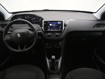 Peugeot 208 | 1