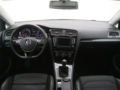 Volkswagen Golf | 1