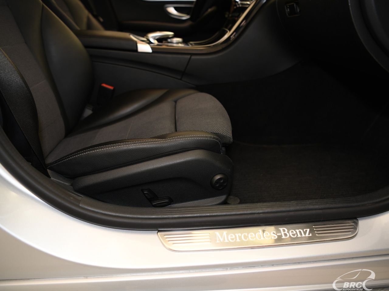 Mercedes-Benz C220 | 5