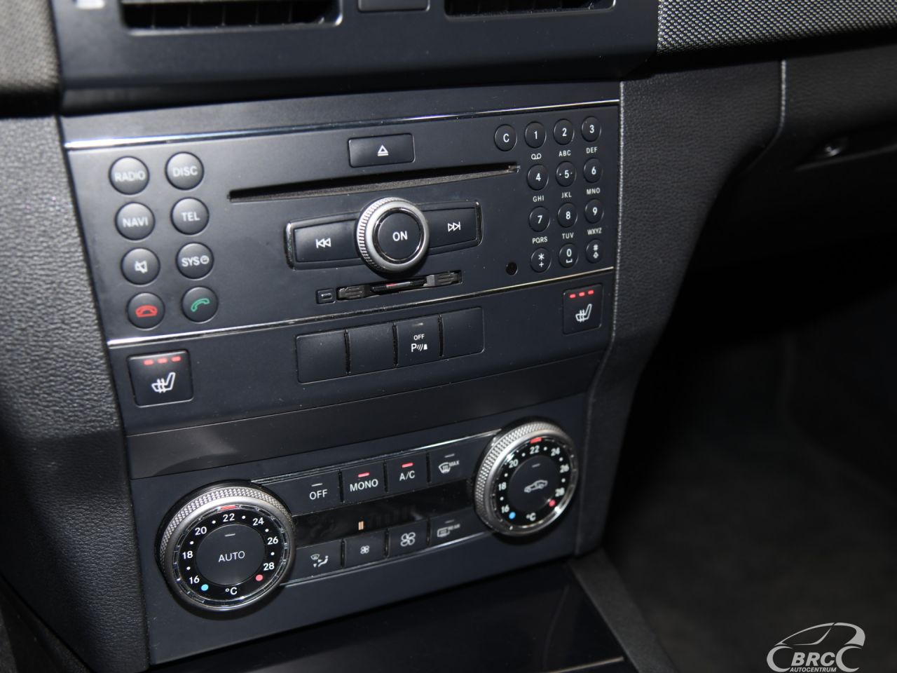 Mercedes-Benz GLK220 | 25