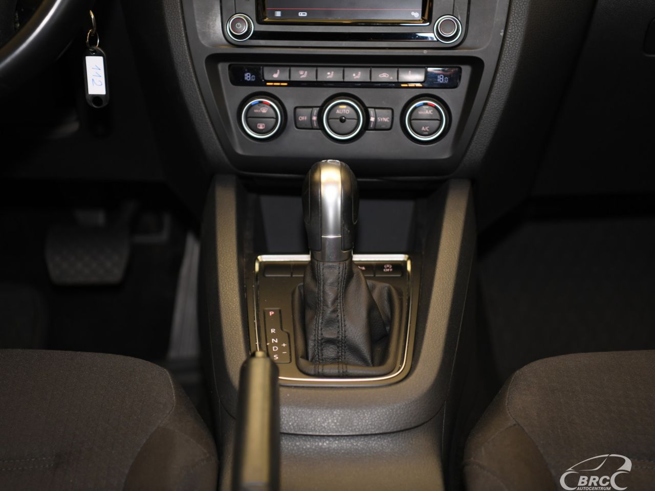 Volkswagen Jetta | 16