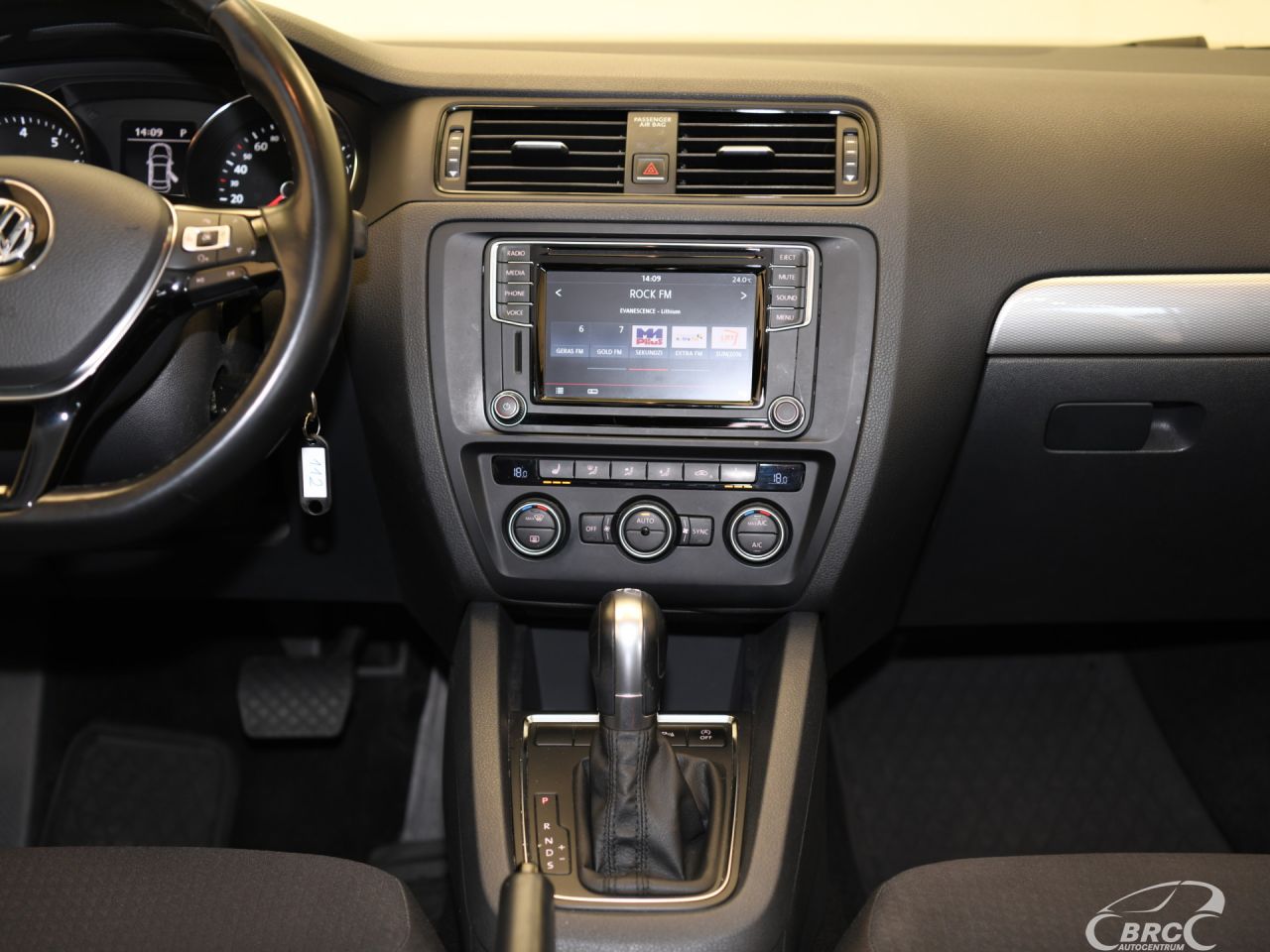 Volkswagen Jetta | 13