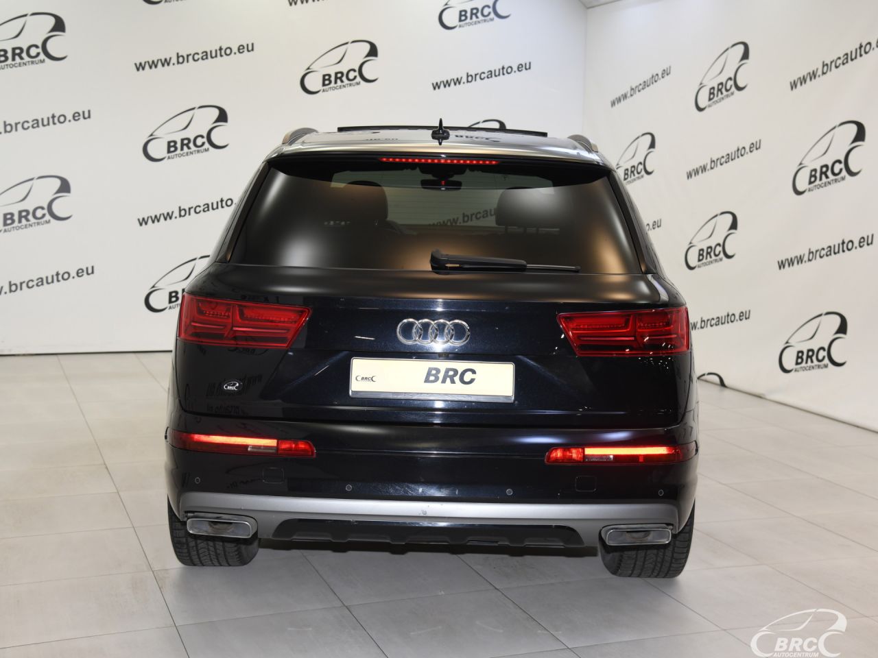 Audi Q7 | 55