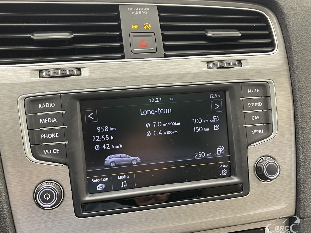 Volkswagen Golf | 37