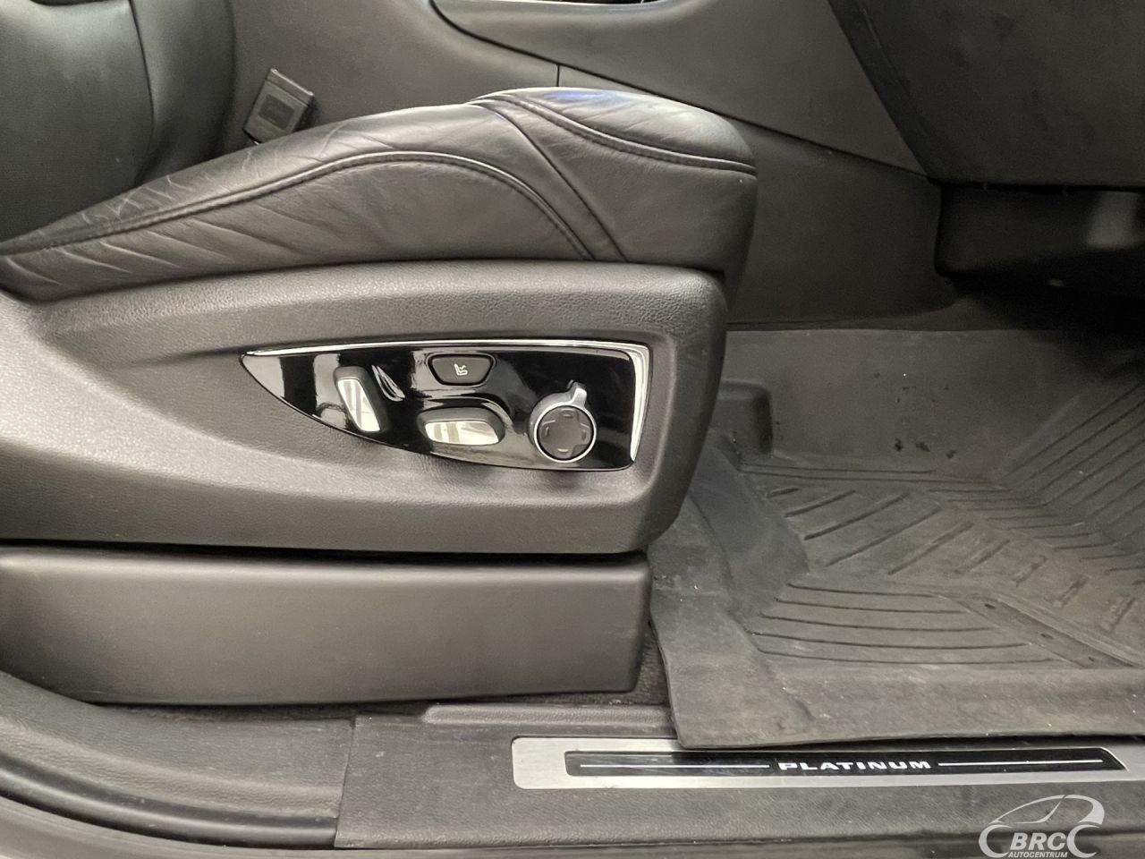 Cadillac Escalade | 5