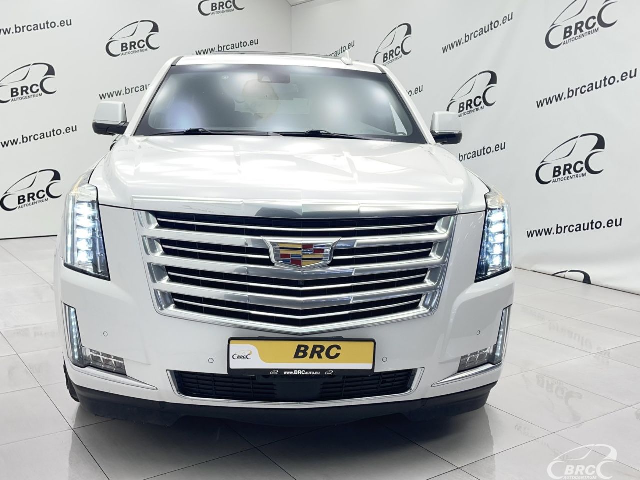 Cadillac Escalade | 53