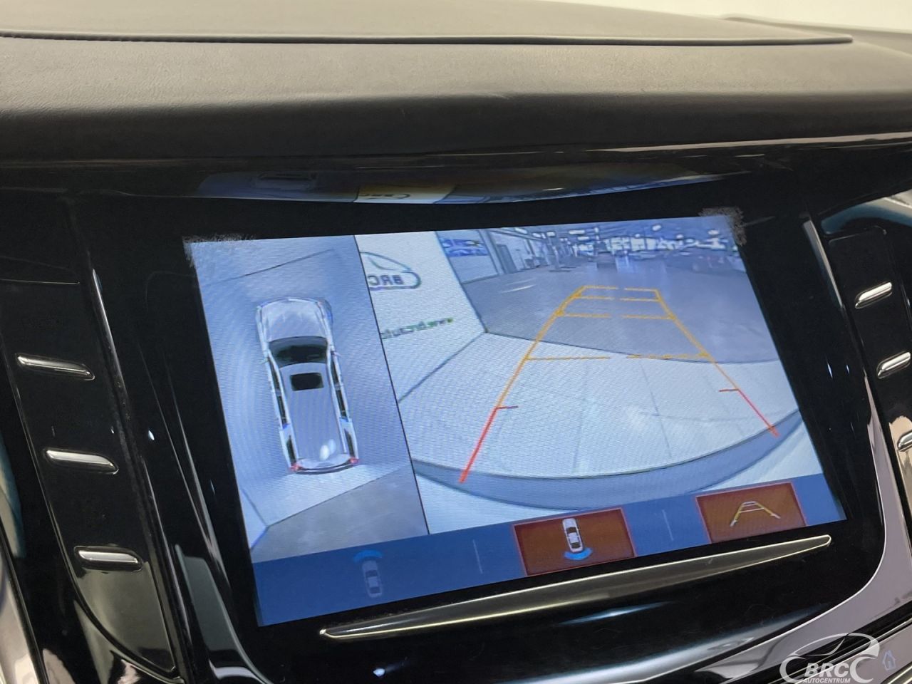 Cadillac Escalade | 34