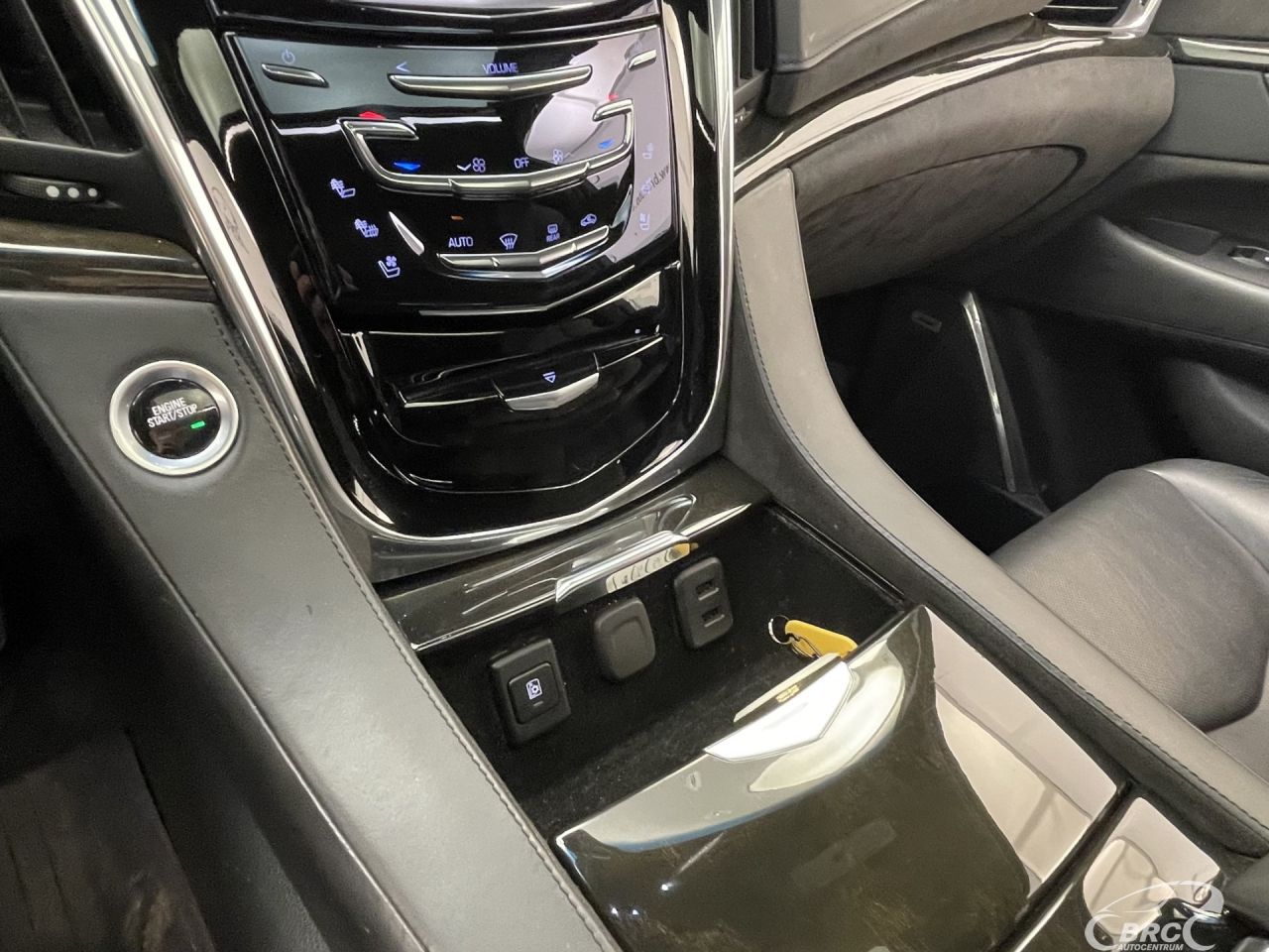 Cadillac Escalade | 29