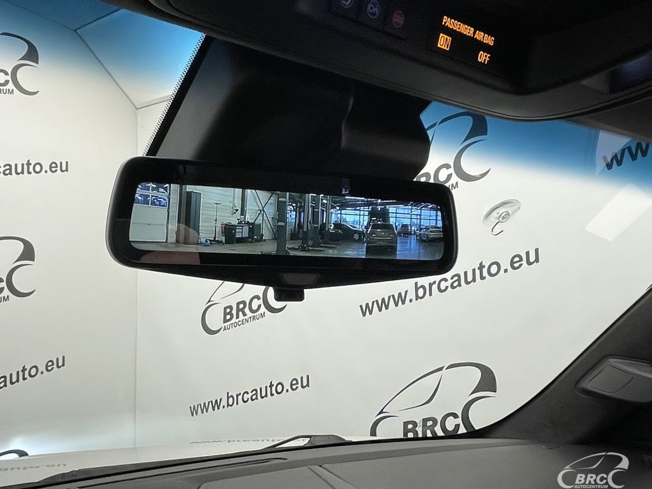 Cadillac Escalade | 28