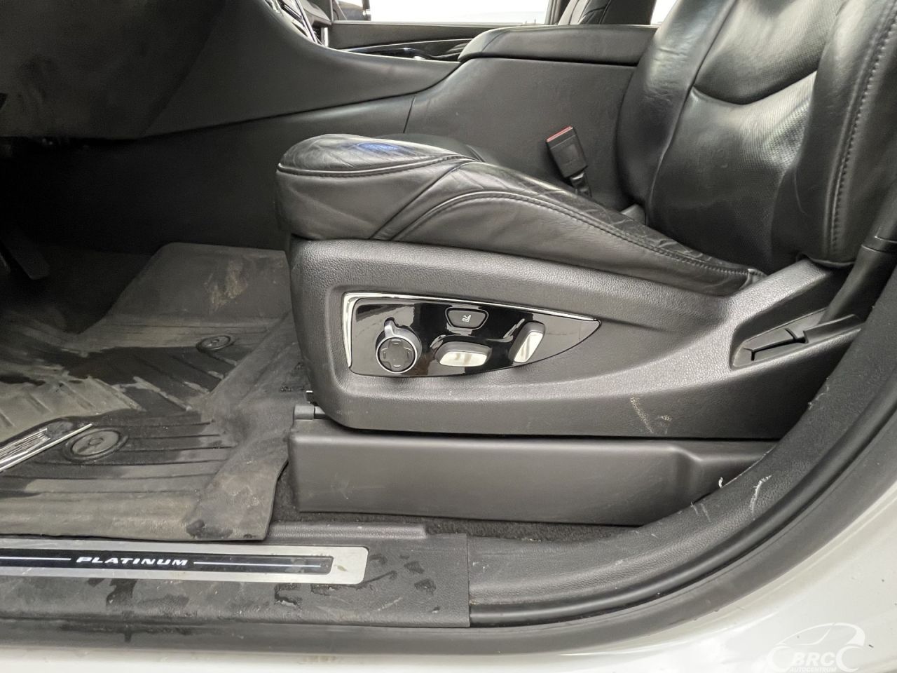 Cadillac Escalade | 23