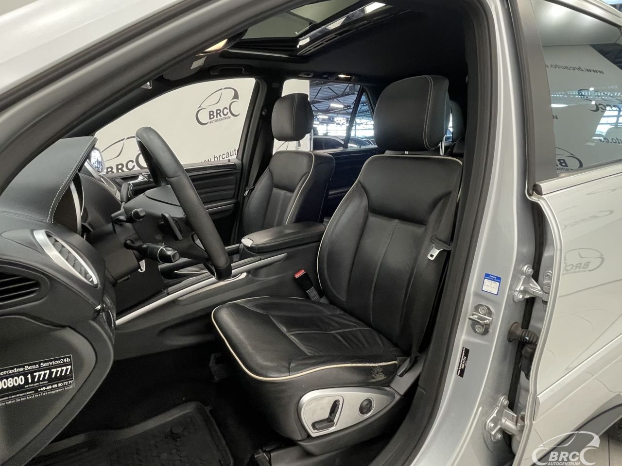 Mercedes-Benz ML350 | 21