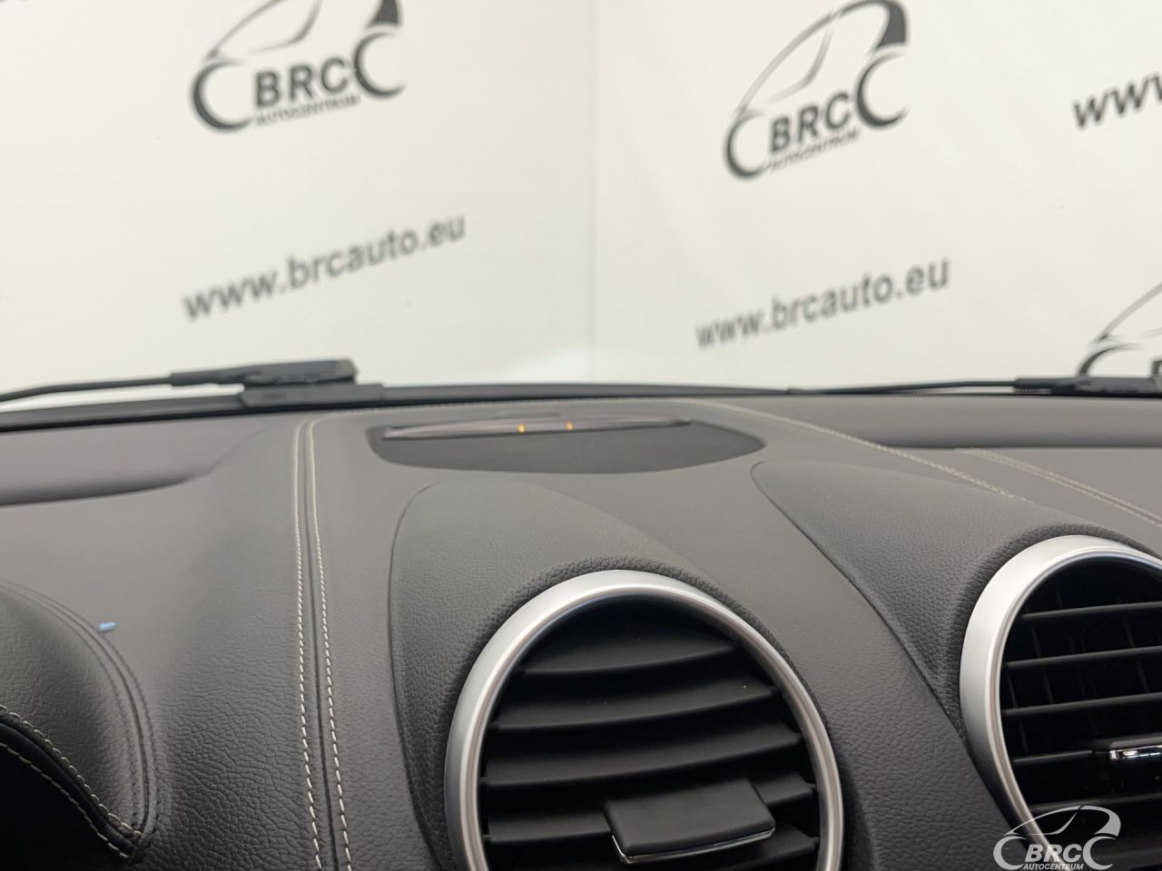 Mercedes-Benz ML350 | 33