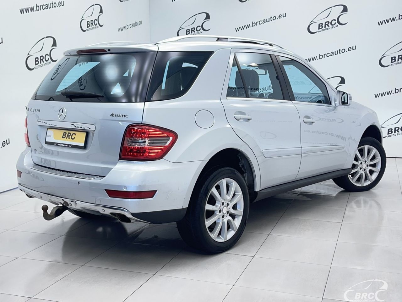 Mercedes-Benz ML350 | 1