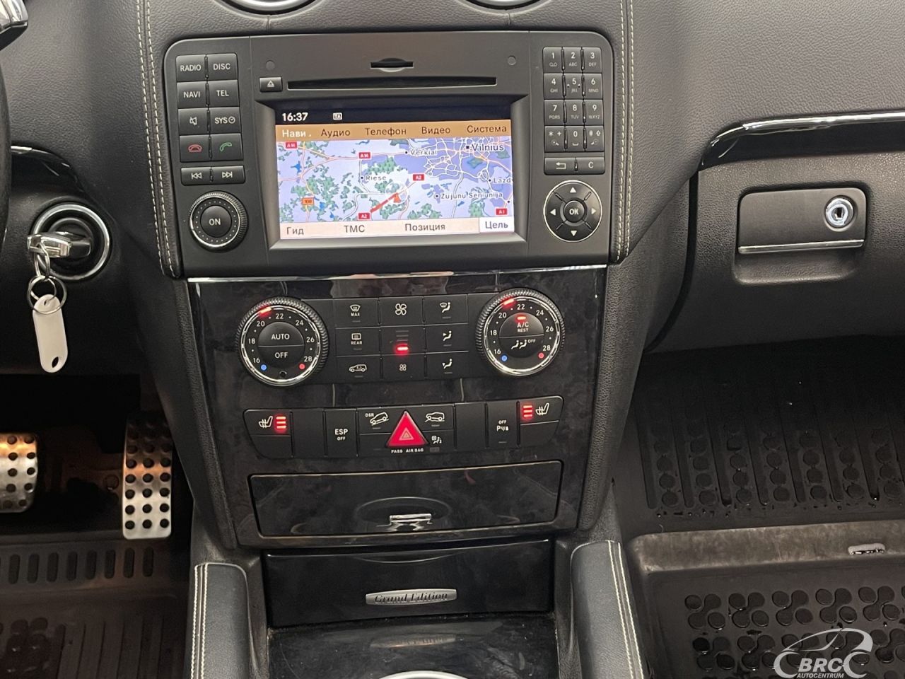 Mercedes-Benz ML350 | 15