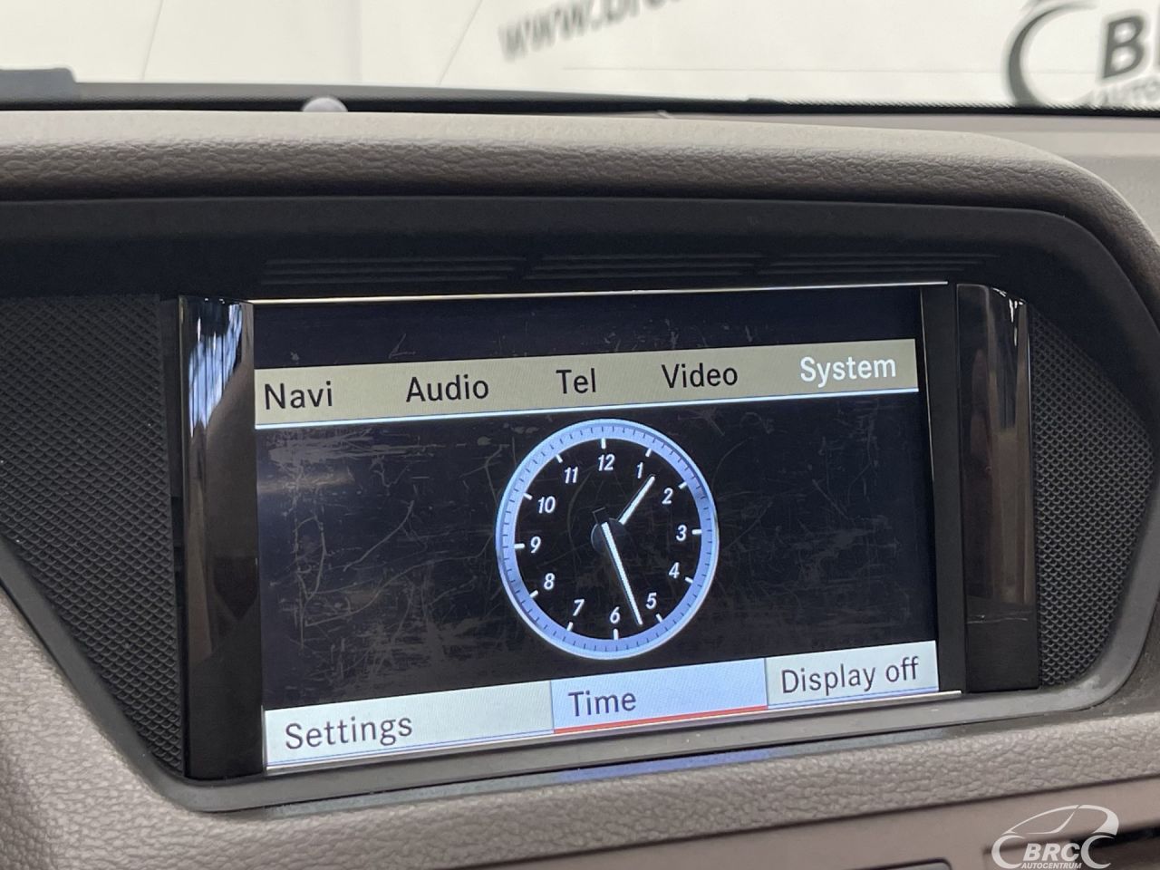 Mercedes-Benz E550 | 34