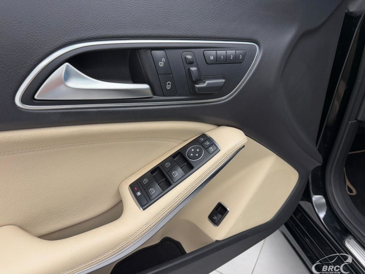 Mercedes-Benz CLA200 | 5