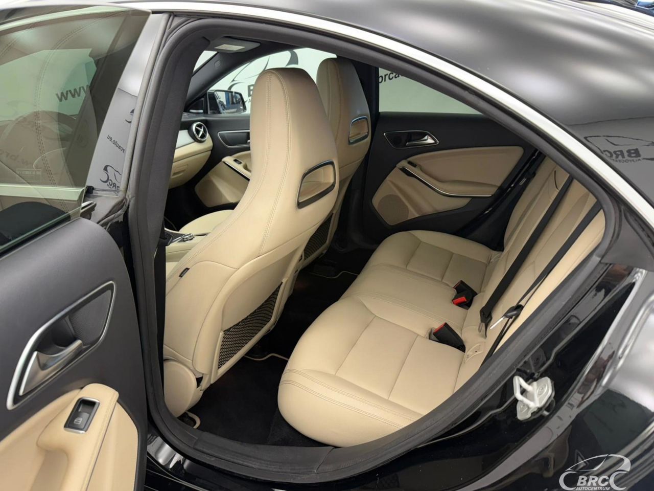 Mercedes-Benz CLA200 | 3