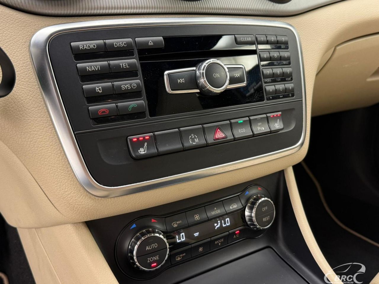 Mercedes-Benz CLA200 | 14