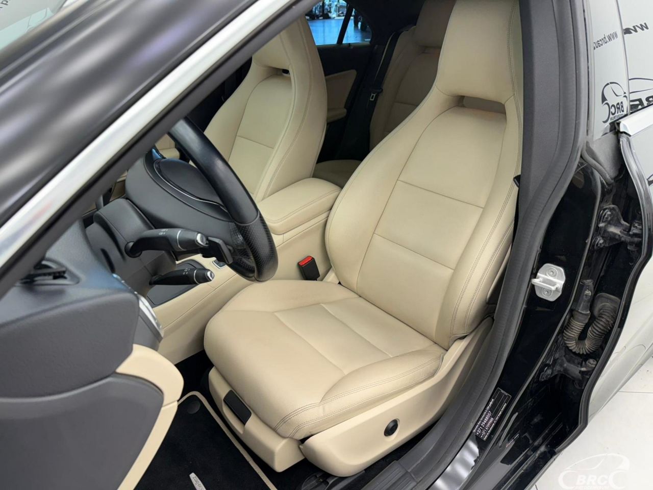 Mercedes-Benz CLA200 | 7