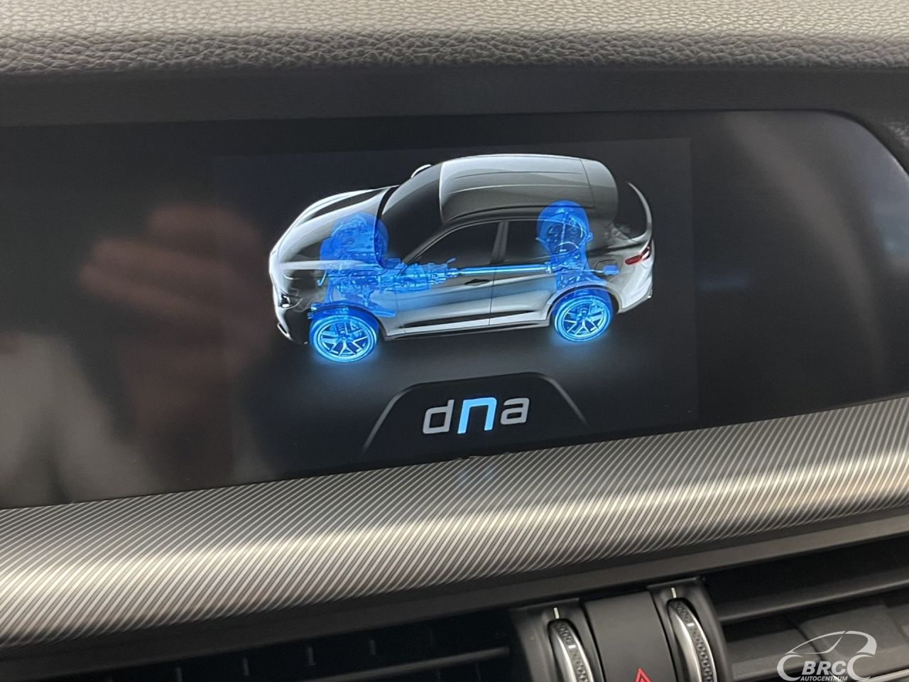 Alfa Romeo Stelvio | 40