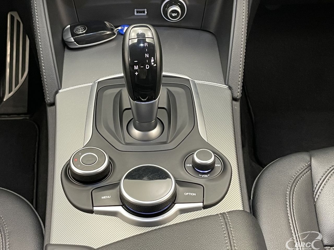 Alfa Romeo Stelvio | 18