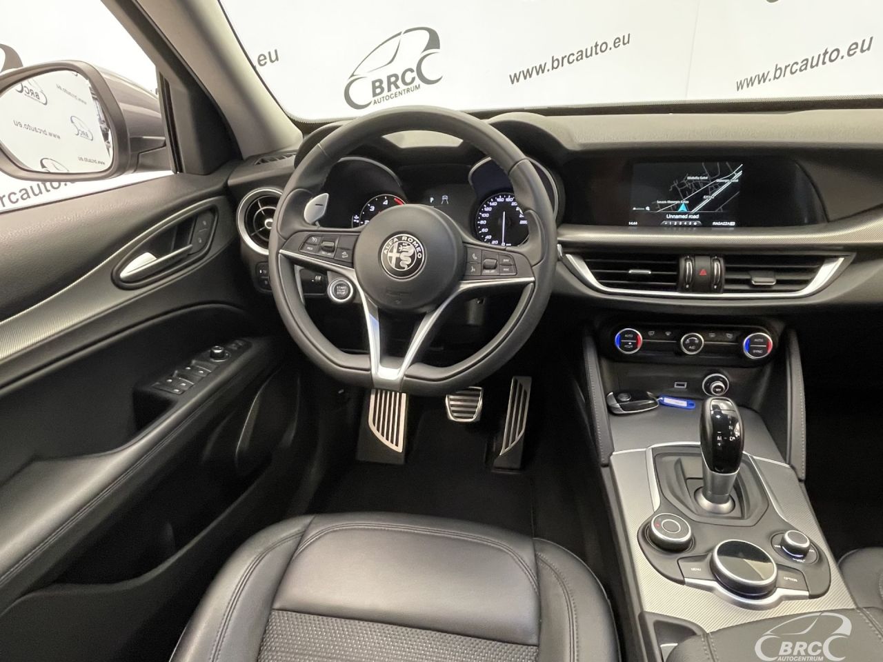 Alfa Romeo Stelvio | 14