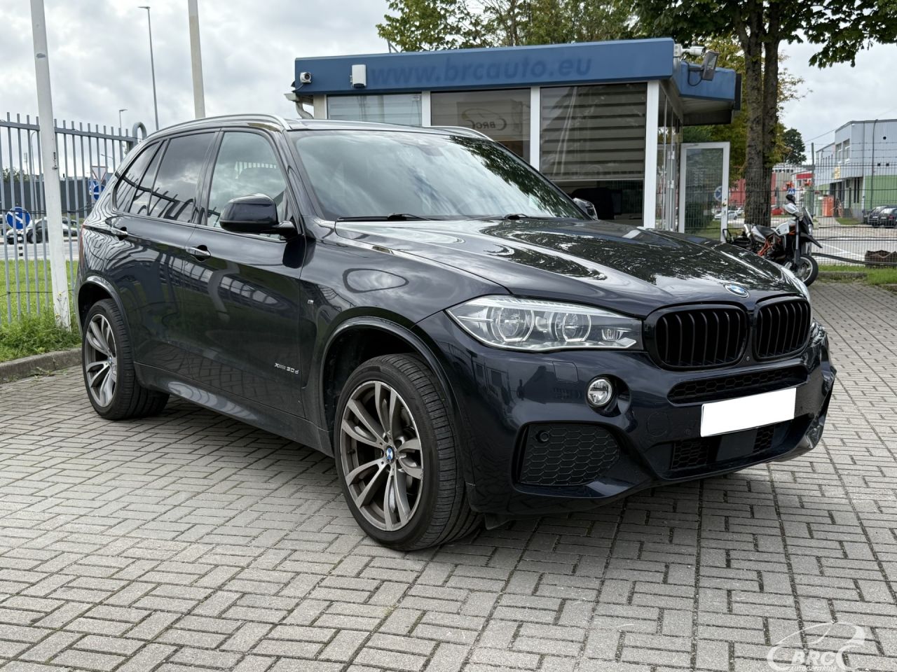 BMW X5 | 30
