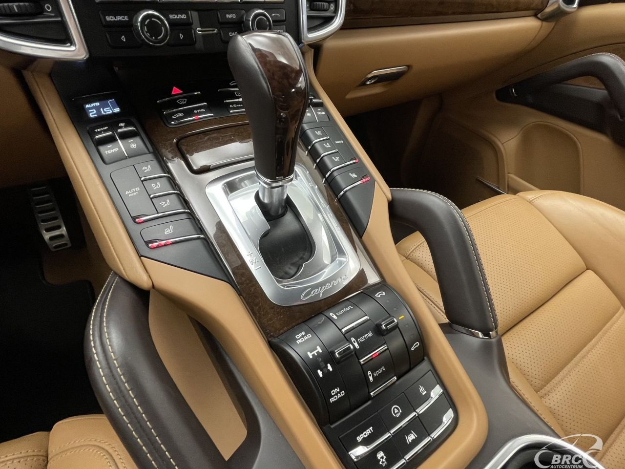 Porsche Cayenne | 26