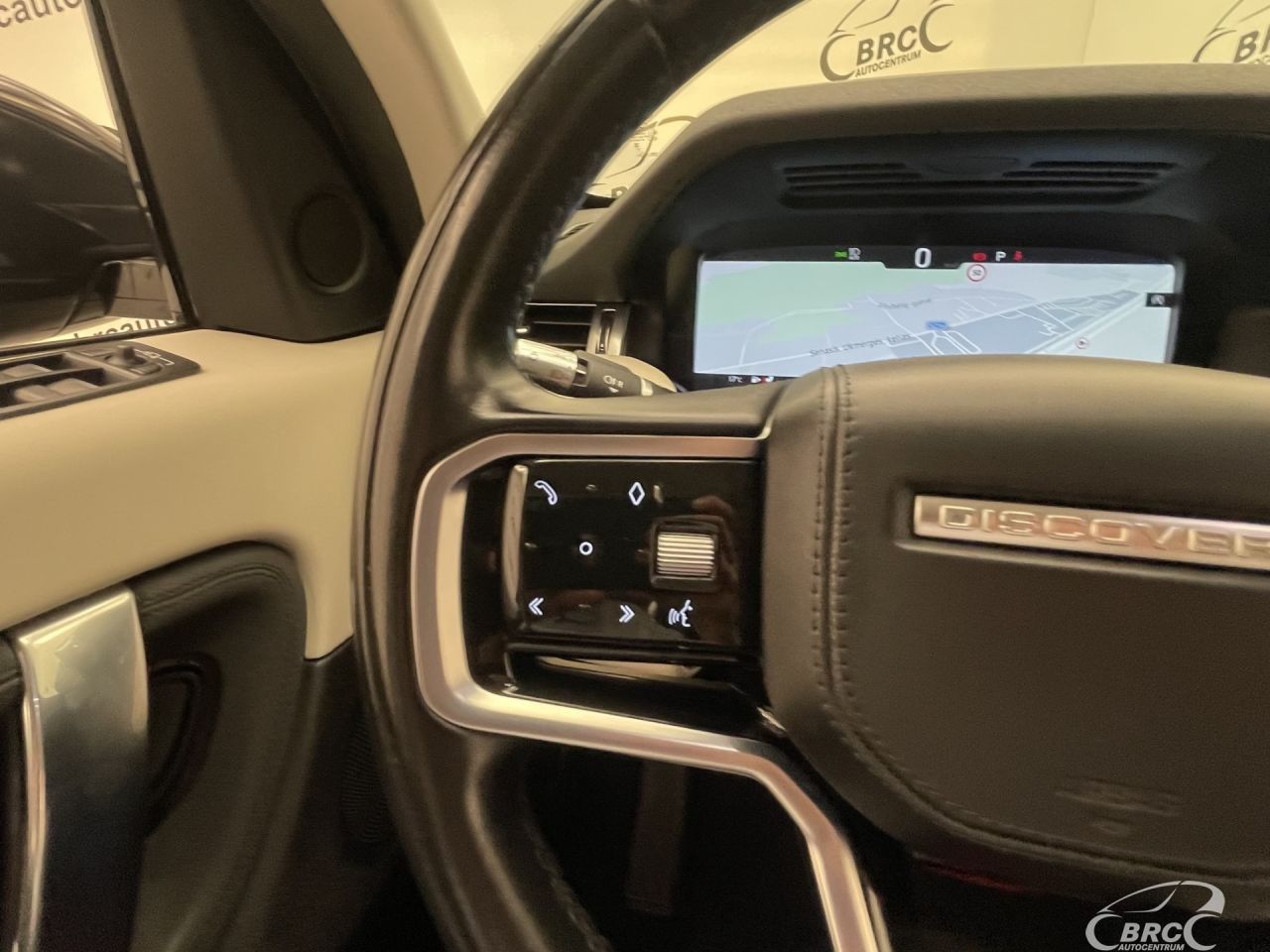 Land Rover Discovery | 28