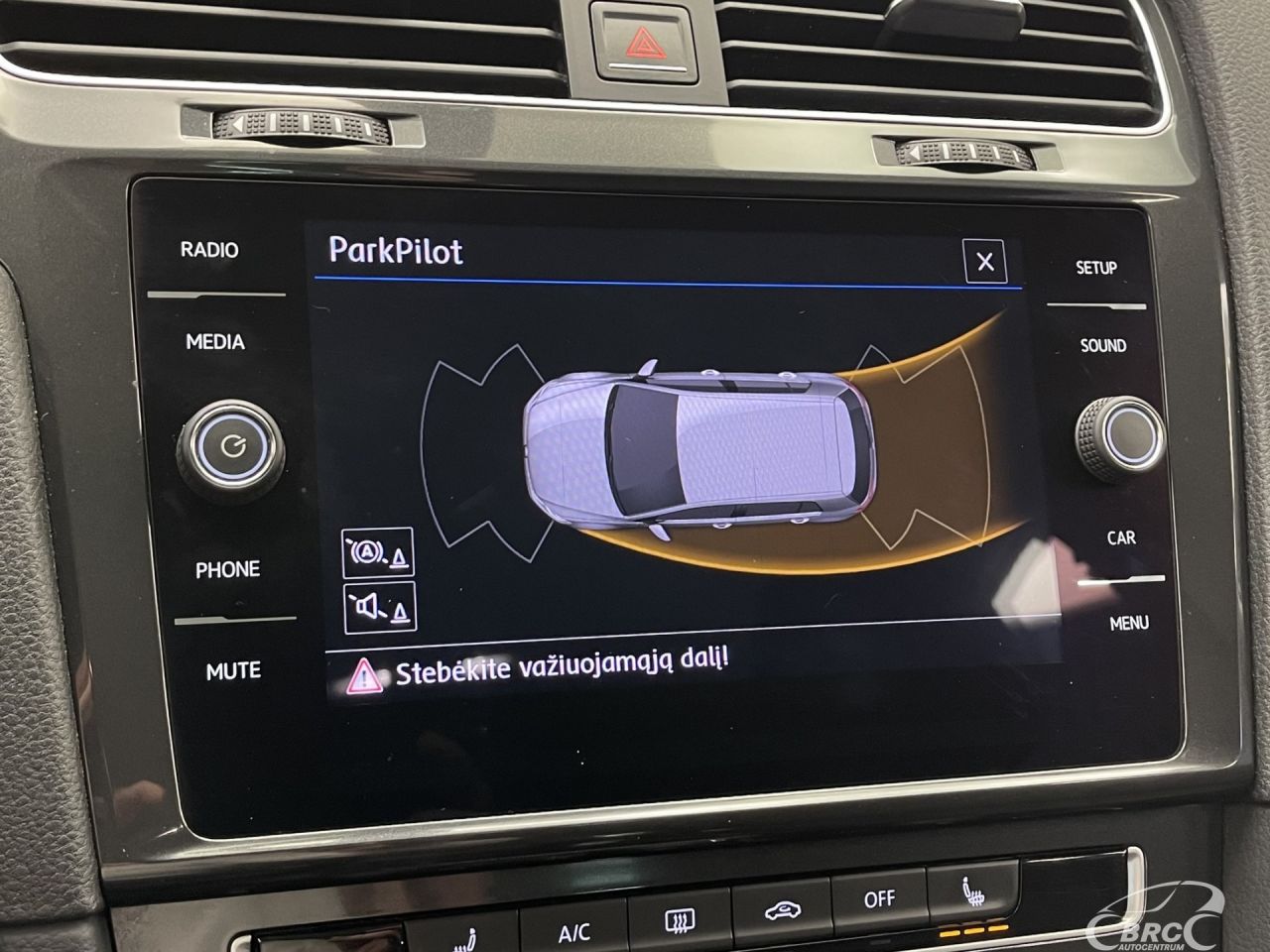 Volkswagen Golf | 32