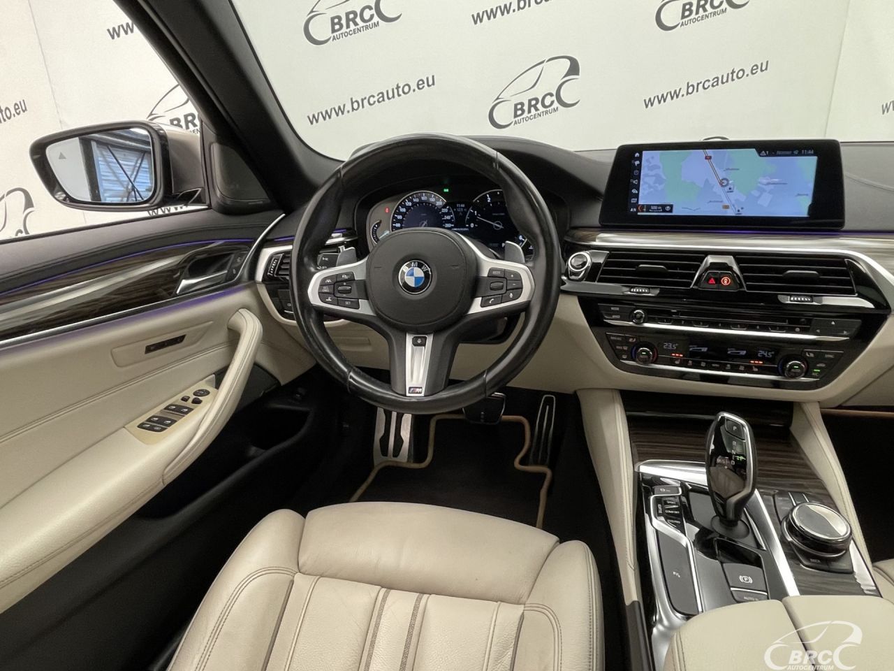 BMW M550 | 13